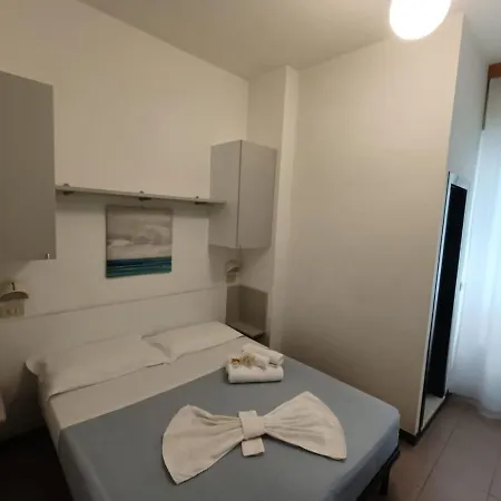 ベッド・アンド・ブレックファスト Pamela 2*